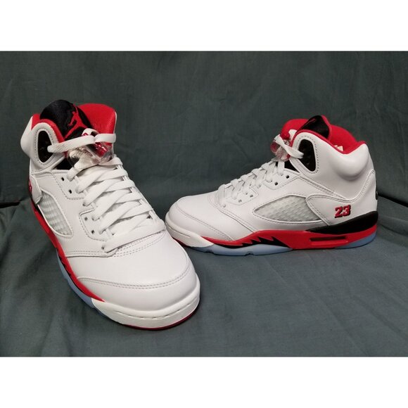 Air Jordan 5 Retro OG (GS) Fire Red Size 5Y NEW NO BOX !!!